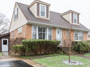 405 S Cedar St, Palatine, IL
