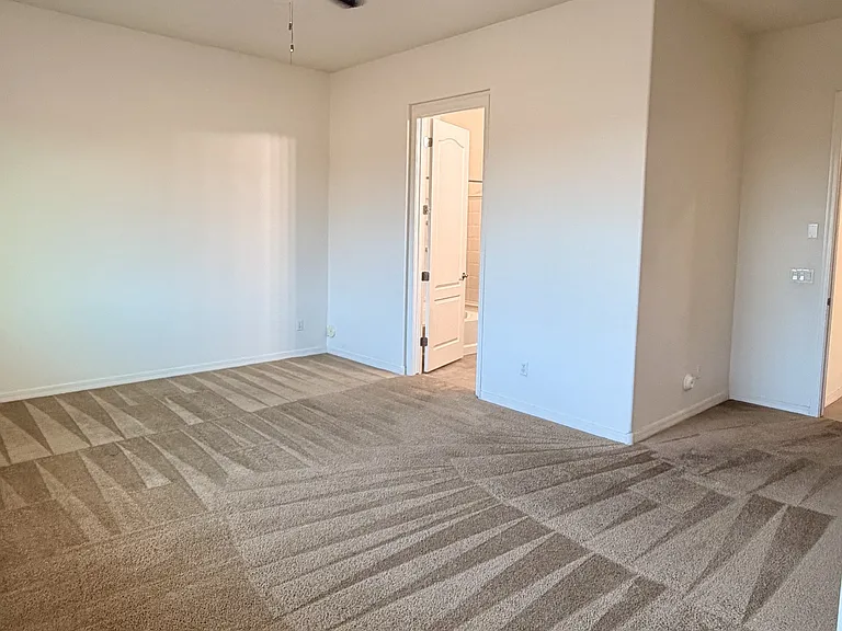 Primary Bedroom2
