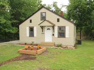 401 E Lakeview Dr, Warrenton, MO 63383
