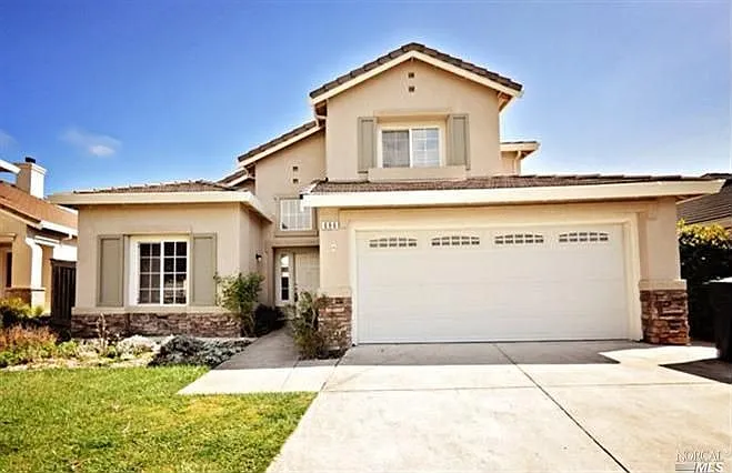 686 Tuscany Ct photo 1