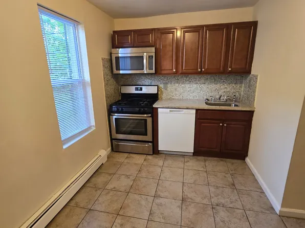 166 Highland Ave, Jersey City, NJ