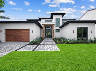 364 Ellamar Rd, West Palm Beach, FL 33405