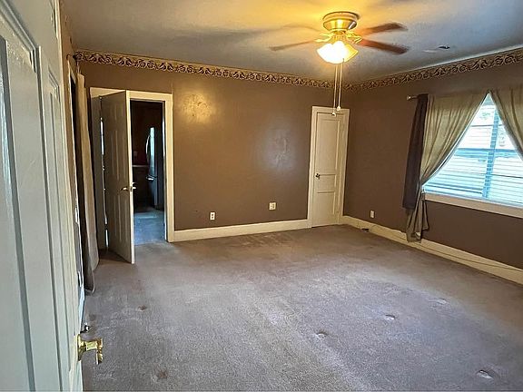 5th image of 851 Wade St