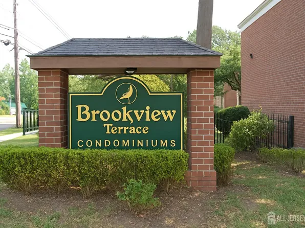 289 Main St APT 4P, Spotswood, NJ 08884