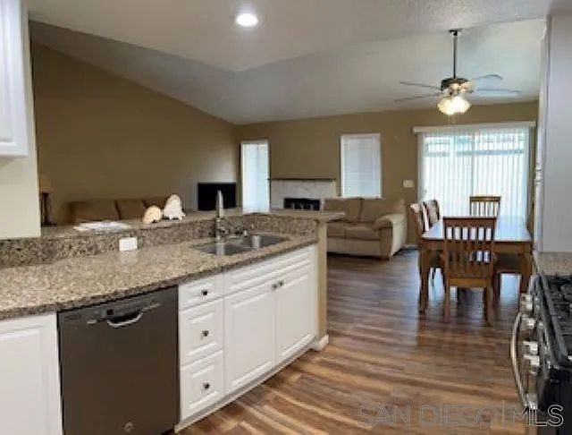 1st image of 1431 Monroe Cir
