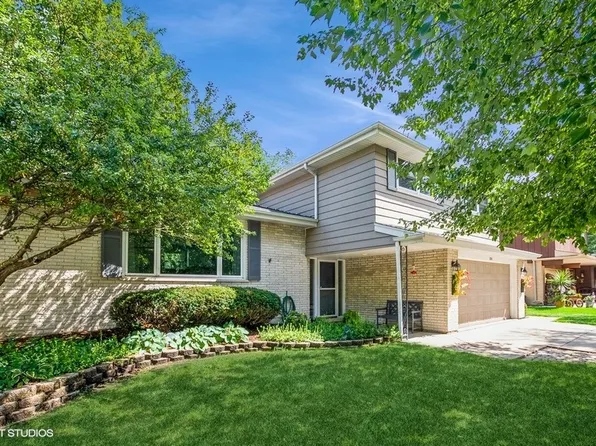 12111 S Flambeau Dr, Palos Heights, IL 60463