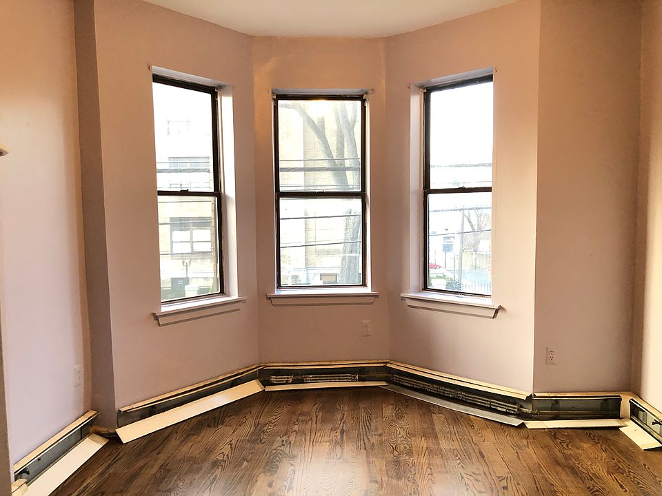 2nd image of 240 Bergen Ave #27E