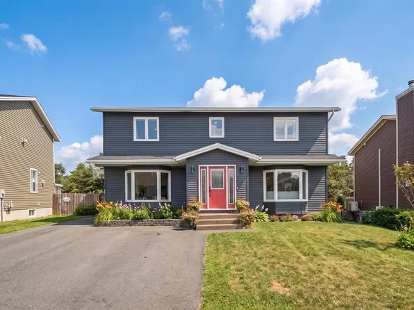44 Halley Drive, St. John's, NL A1A4T8
