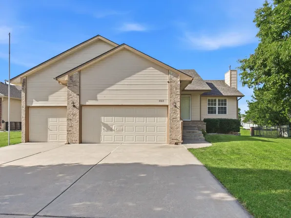 5313 Shadowridge Ct, Wichita, KS 67220