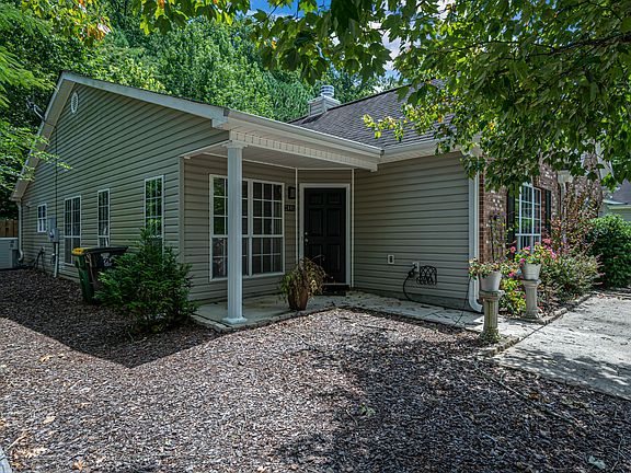 2nd image of 410 Midridge Ln #410