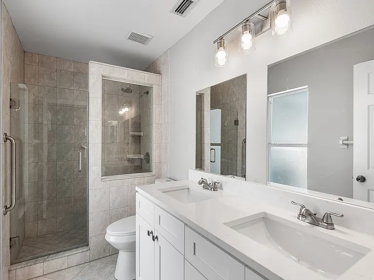4011 Levonshire Pl — Photo 9