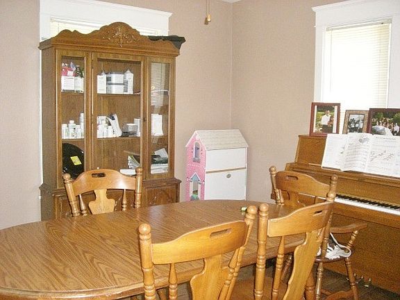 2nd image of 1638 Greenwood Ave