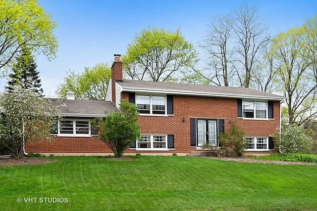 1102 Westhaven Dr photo 1