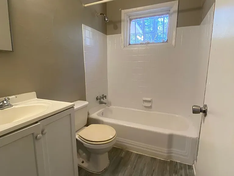 731 Winston Rd — Photo 17