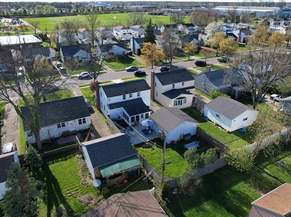 25 Pinewoods Ave, Tonawanda, NY 14150