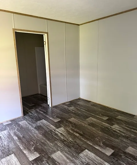 1110 Bentwood Dr — Photo 6