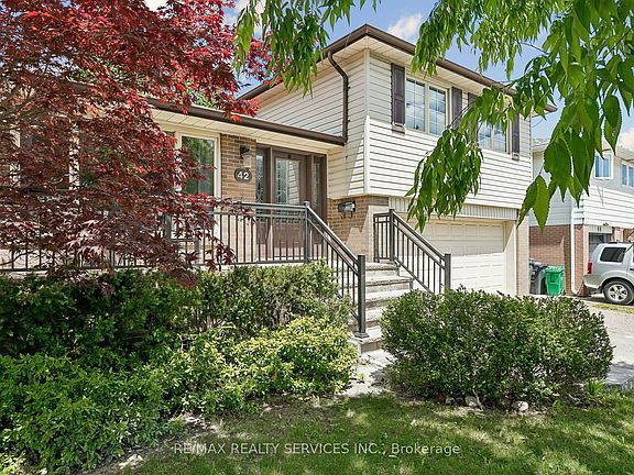 3rd image of 42 Watson Cres