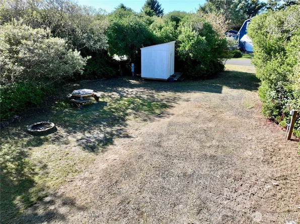 350 Seashore Street SW, Ocean Shores, WA 98569