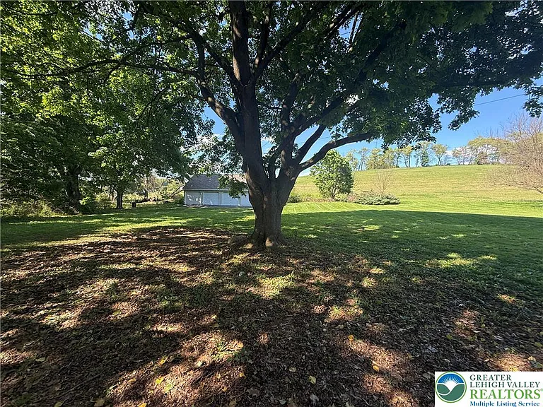9751 Newtown Rd #B — Photo 17