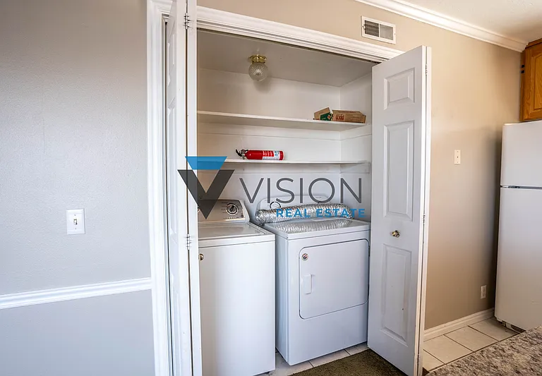 909 N 500 W #12 — Photo 8