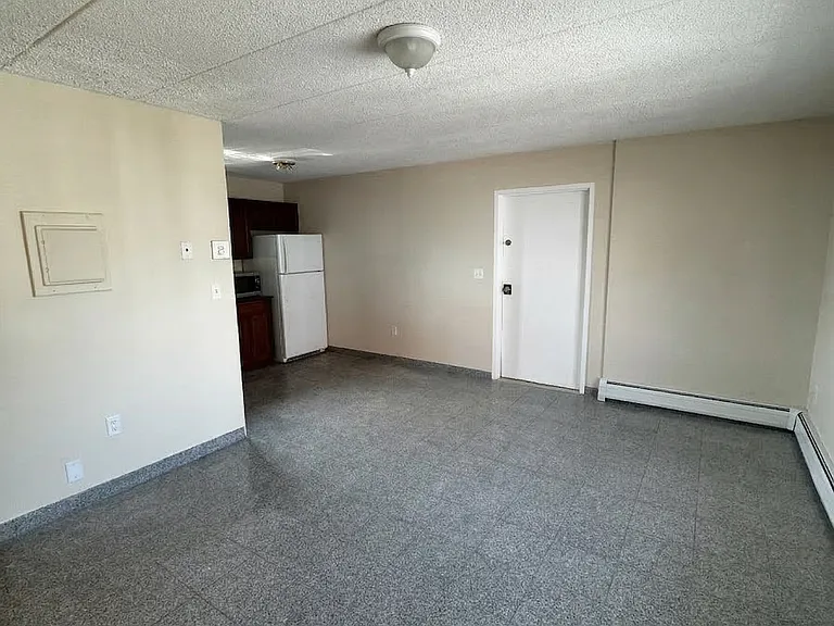 6 Lowell Ter #2 — Photo 14