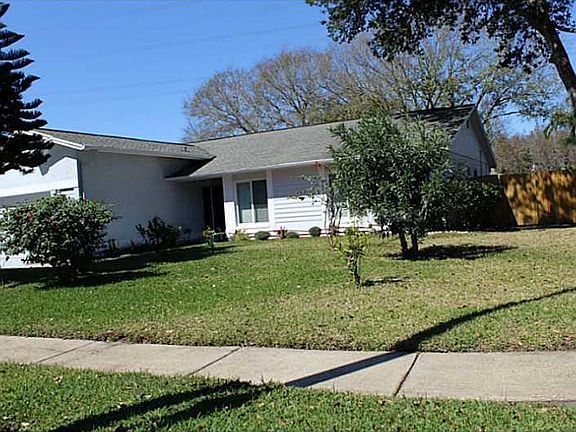2nd image of 15930 Eagle River Way