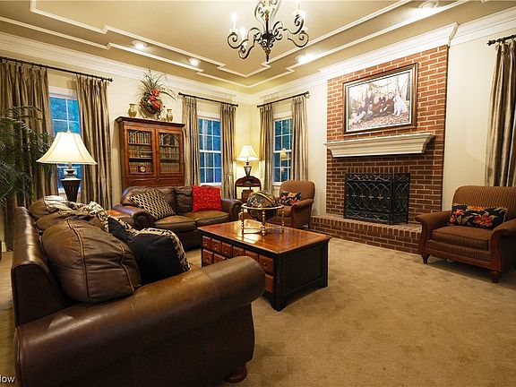 5th image of 50 Ambrose Dr