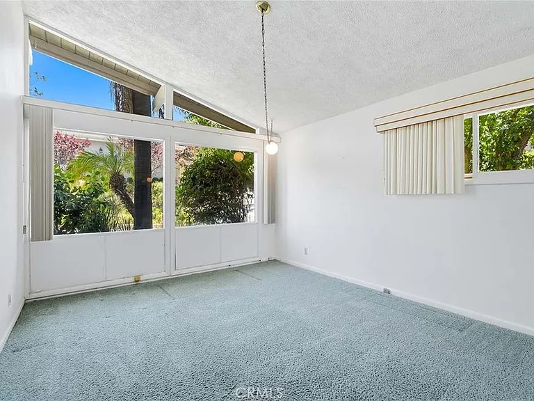 15407 Stonewood Ter — Photo 12