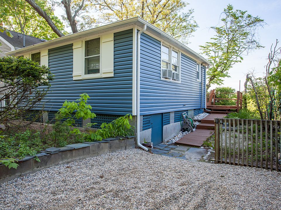 1st image of 16 Woodcliff Trl