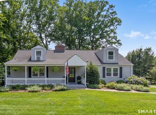868 Bayberry Lane, Orange, CT 06477