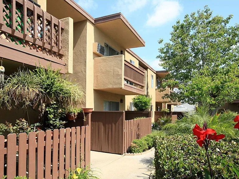 523 Grape St. — Photo 14
