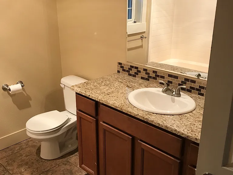 1875 W 75th Ln — Photo 5