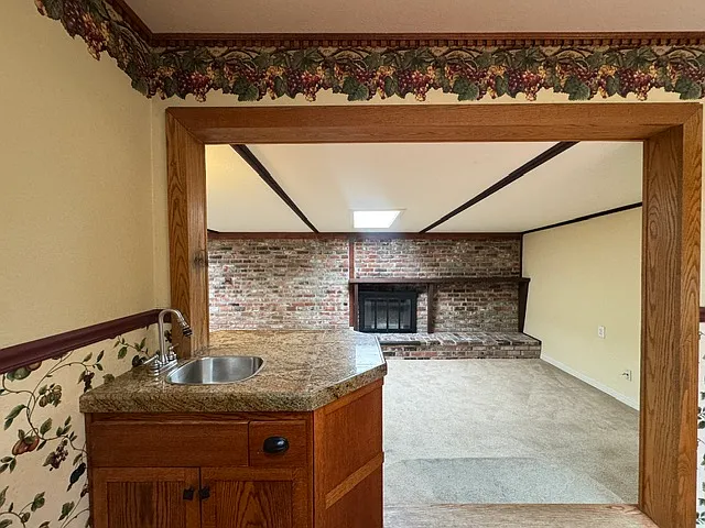 21119 Ashfield Ave — Photo 10
