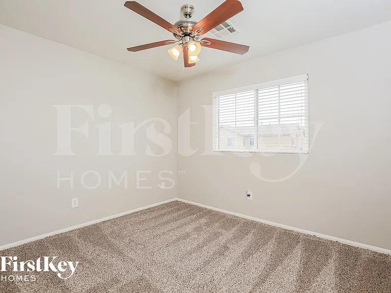 6478 Fulton Meadows Ave — Photo 12