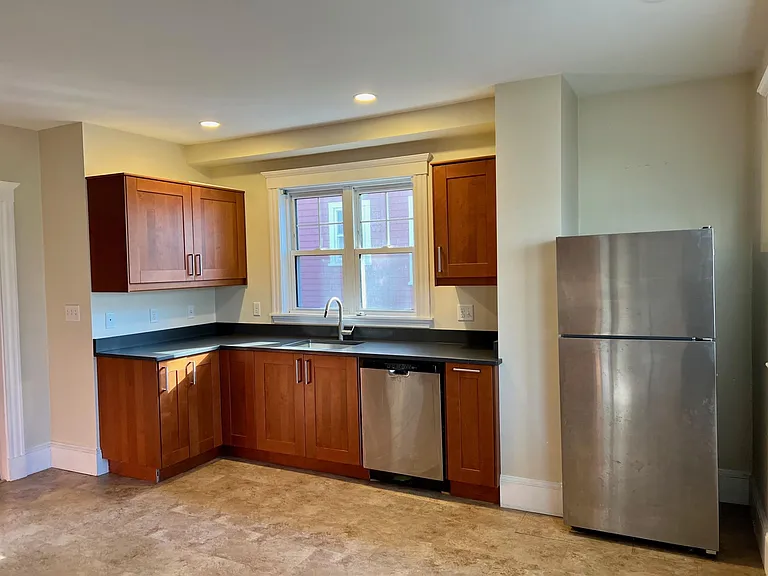 200 Larch Rd #2 — Photo 8