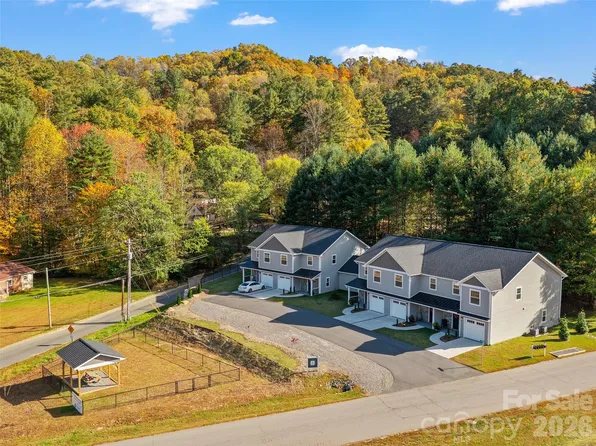 100 Red Twig Ln #102, Arden, NC 28704