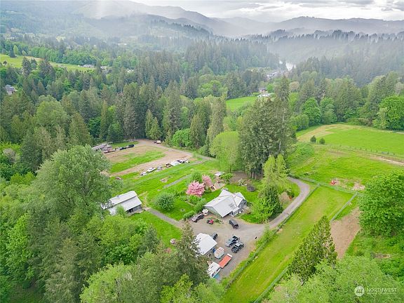 3rd image of 43212 NE 46th Avenue
