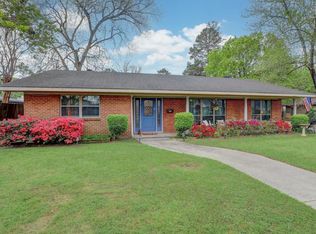 101 Wildwood Dr, Texarkana, TX 75501