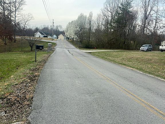 5th image of 449 Grace Hill Dr