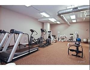 2nd image of 3125 W Fullerton Ave APT 516