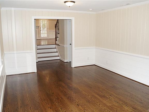 4th image of 2921 Wighton Dr