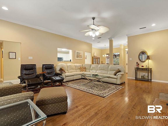 5th image of 8719 Leven Ct