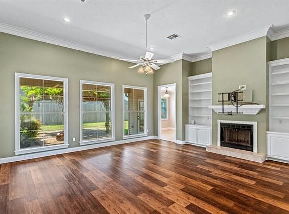 2nd image of 2415 Vogue Dr