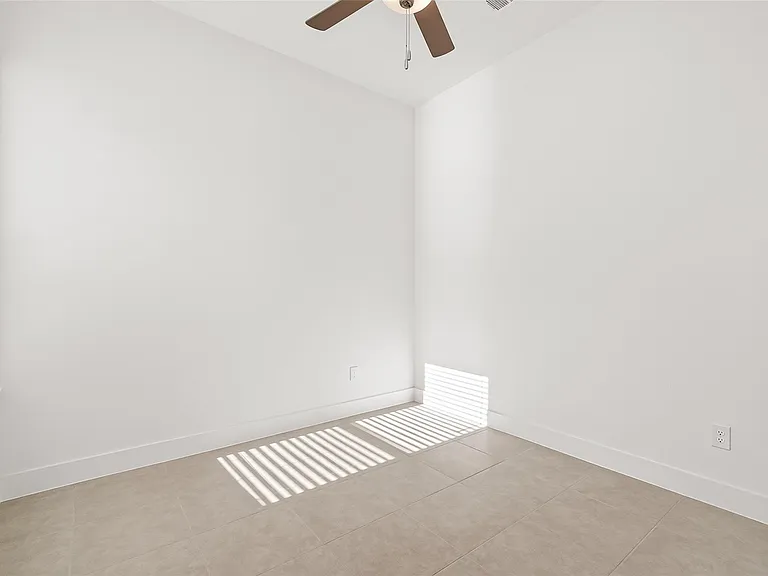 4916 Northern Woods Dr — Photo 25