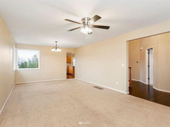 4th image of 14227 5th Ave NW