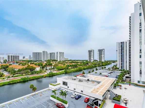 3625 N Country Club Dr APT 901, Aventura, FL 33180