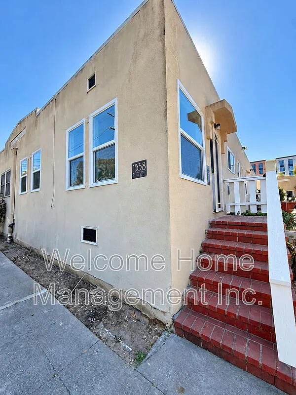 1 bed, 1.0 bath, 732 sqft, $2,600 — Photo 2
