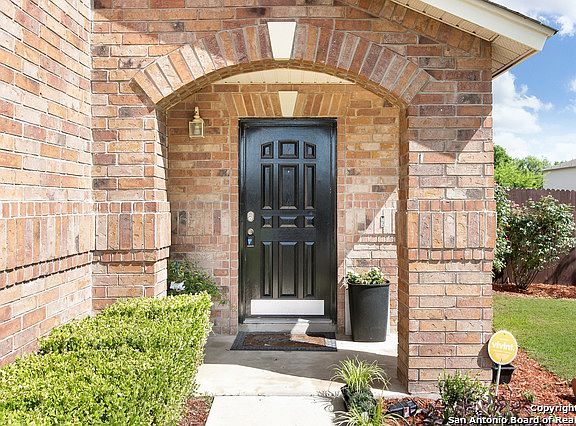 5th image of 7406 Saddle Bend Dr