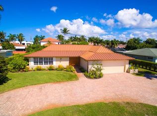 635 Harbour Dr, Naples, FL 34103
