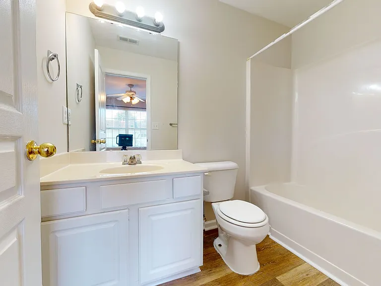 5545 Seths Dr — Photo 15